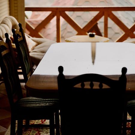 Петрос Family Hotel 亚列姆切 外观 照片