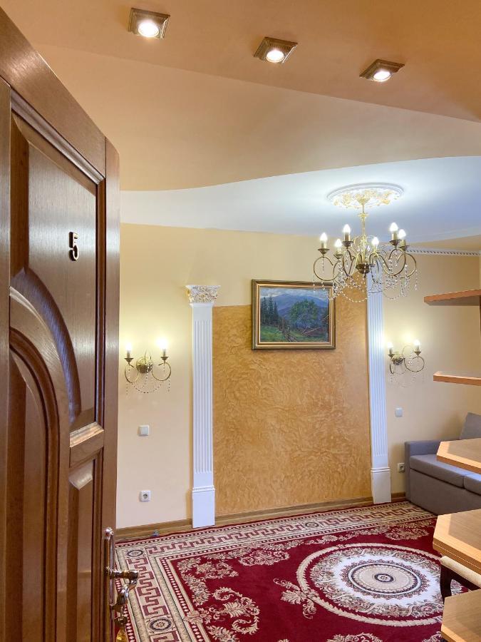 Петрос Family Hotel 亚列姆切 外观 照片