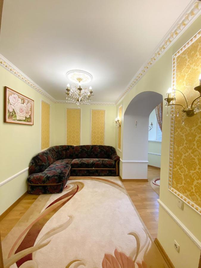 Петрос Family Hotel 亚列姆切 外观 照片